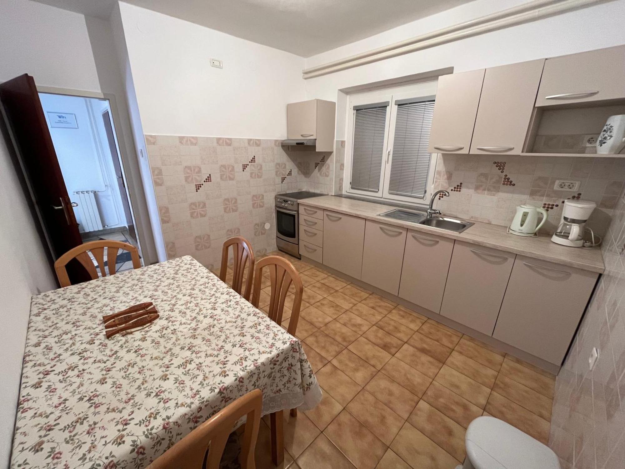Horvat Apartment *