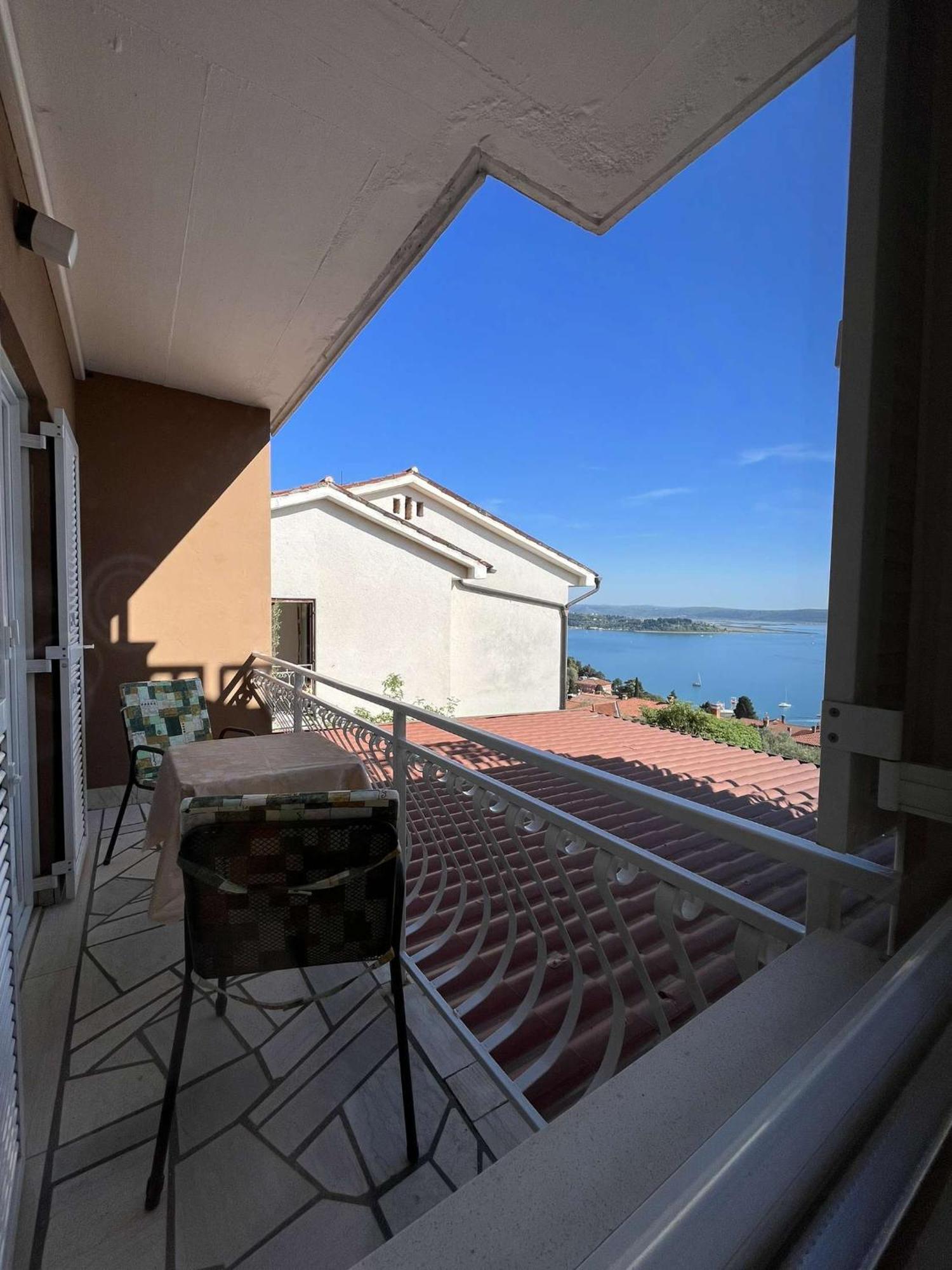 Horvat Apartment *